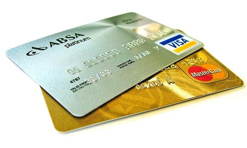 旦那名義のクレジットカードを勝手に使用した場合、支払い義務は誰にある？